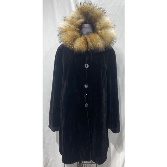 sheared mink section stroller dyed black finraccoon hood trim (108004)